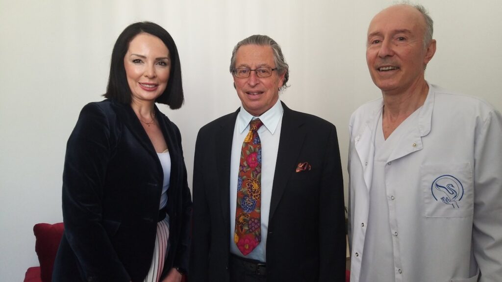 На ЈЗУ Универзитетска клиника за пластична и реконструктивна хирургија гостуваше еминентен професор по пластична и реконструктивна хирургија Arnold Lee Dellon